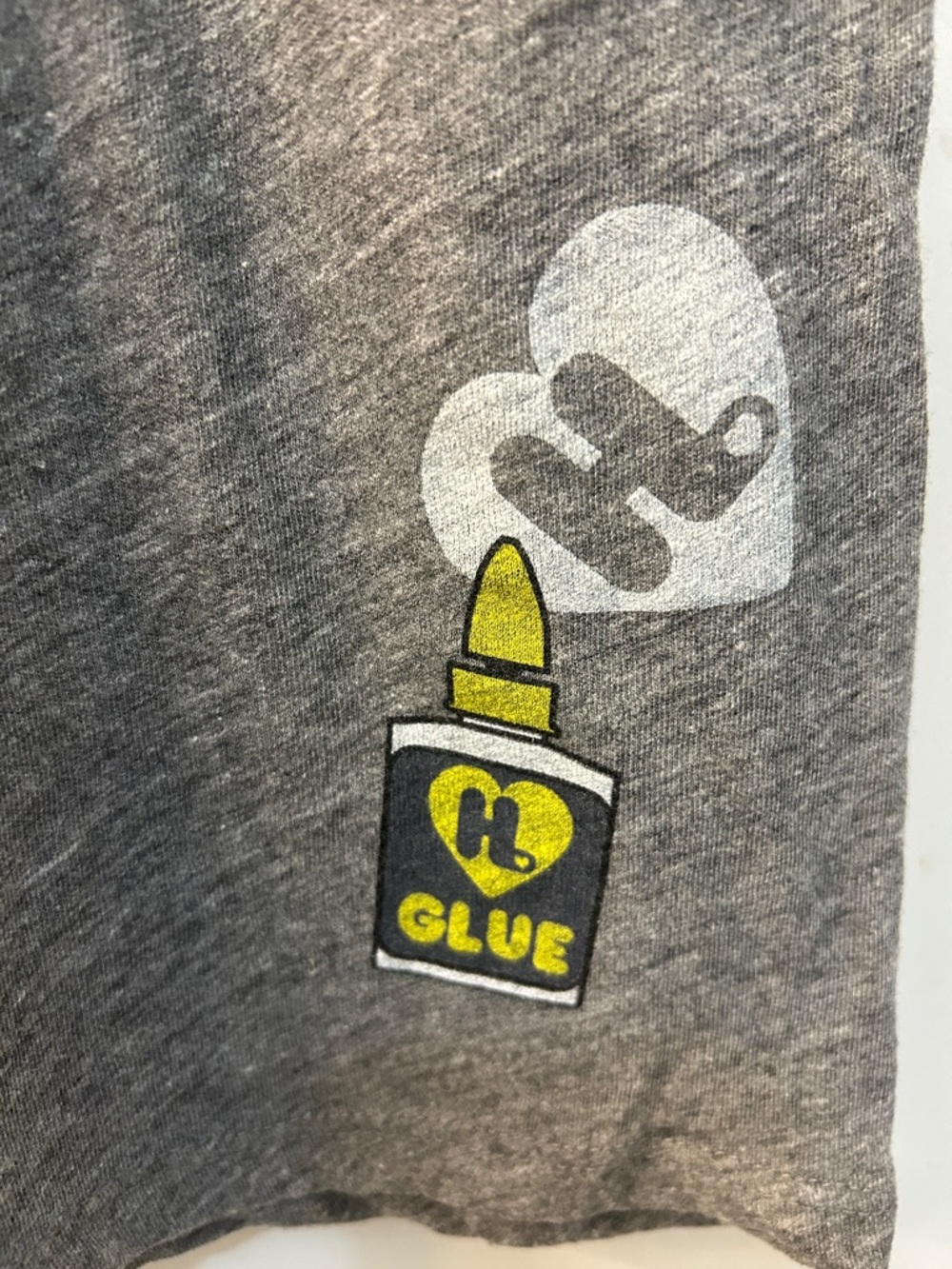Harajuku Lovers Gray Tee with Harajuku Girl in Yellow Sweater, XL - Picture 9 of 11